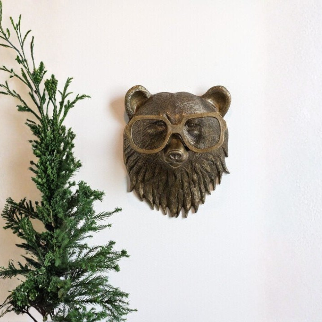 Rustic Deer Head Wall Art with Textured Antlers for Home Decor