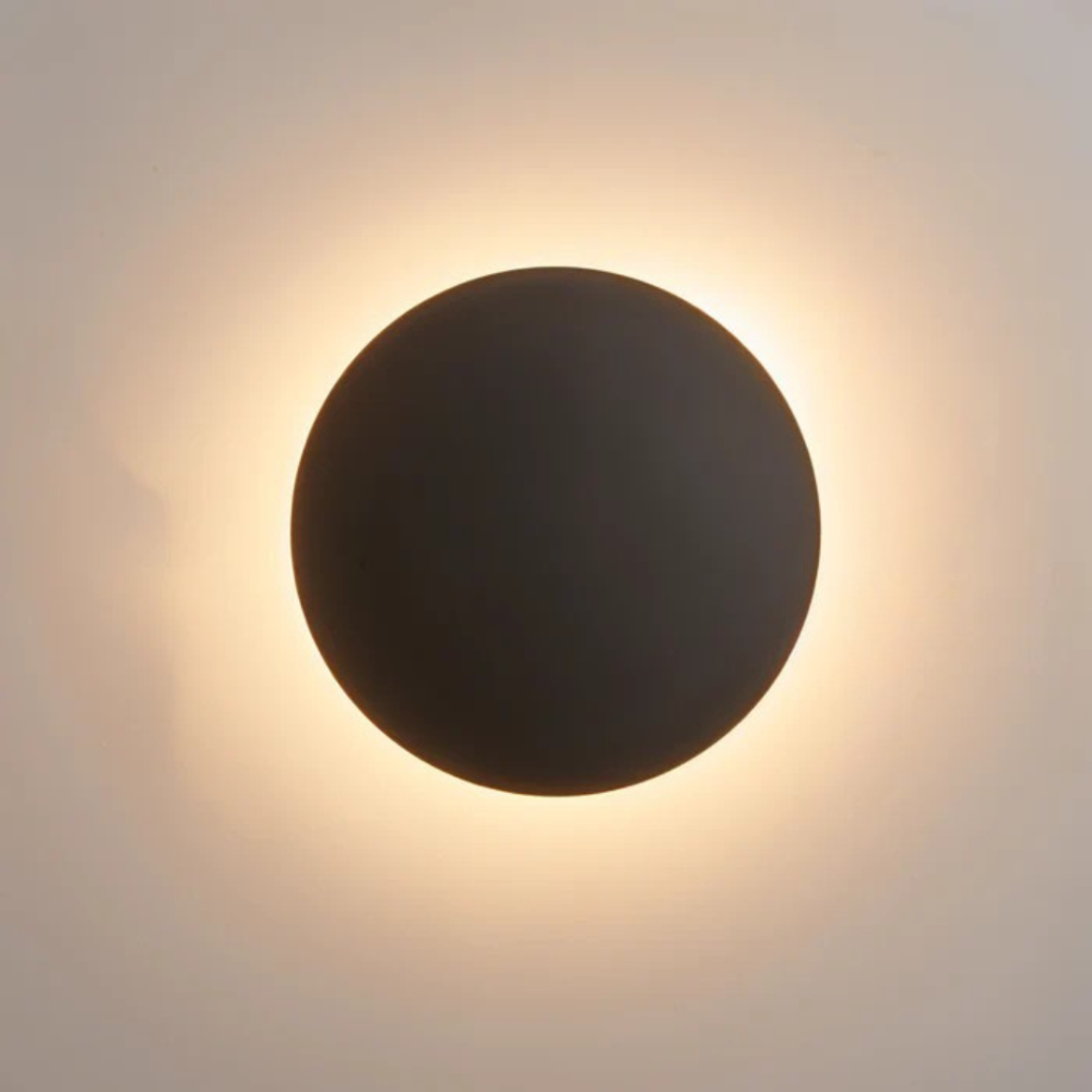 Energy-Efficient Round LED Wall Light for Modern Indoor Spaces