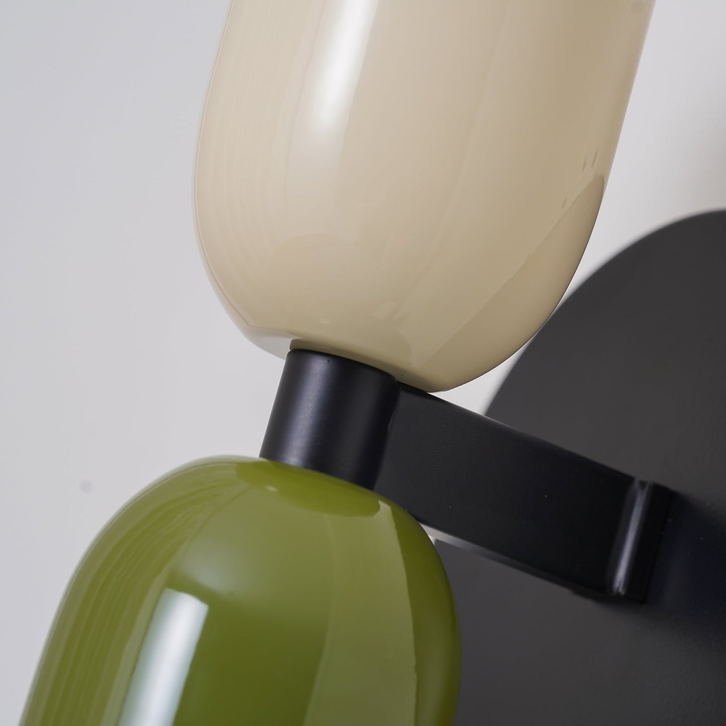 Retro Double-Headed Wall Light - Vintage Style Indoor Lighting