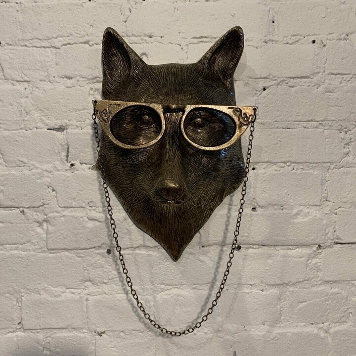 Rustic Deer Head Wall Art with Textured Antlers for Home Decor